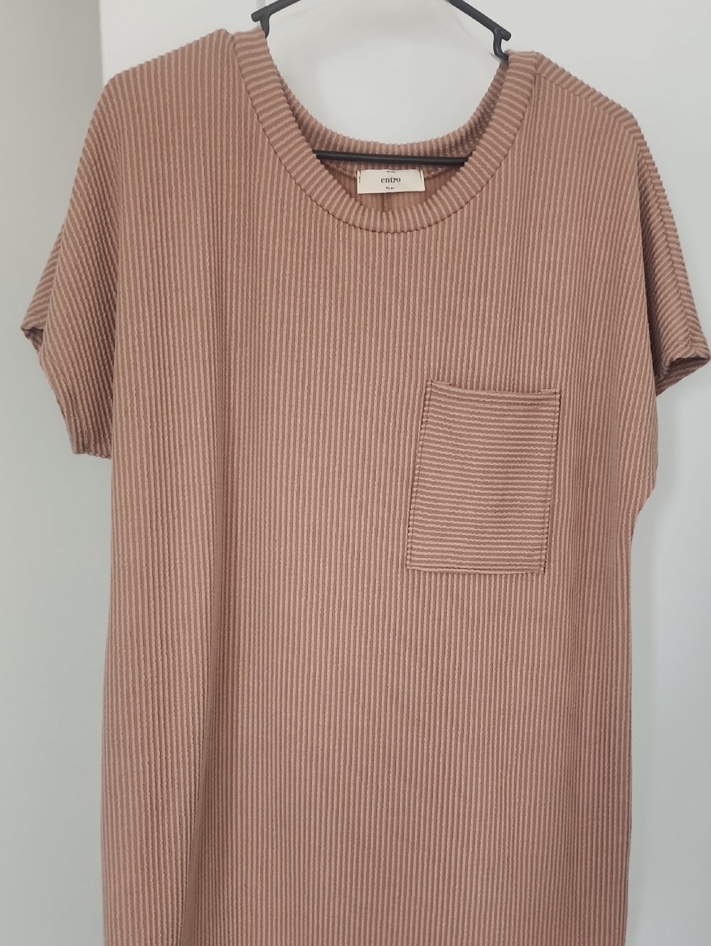 entro Ribbed Pocket Shift Dress in Dusty Rose Tan